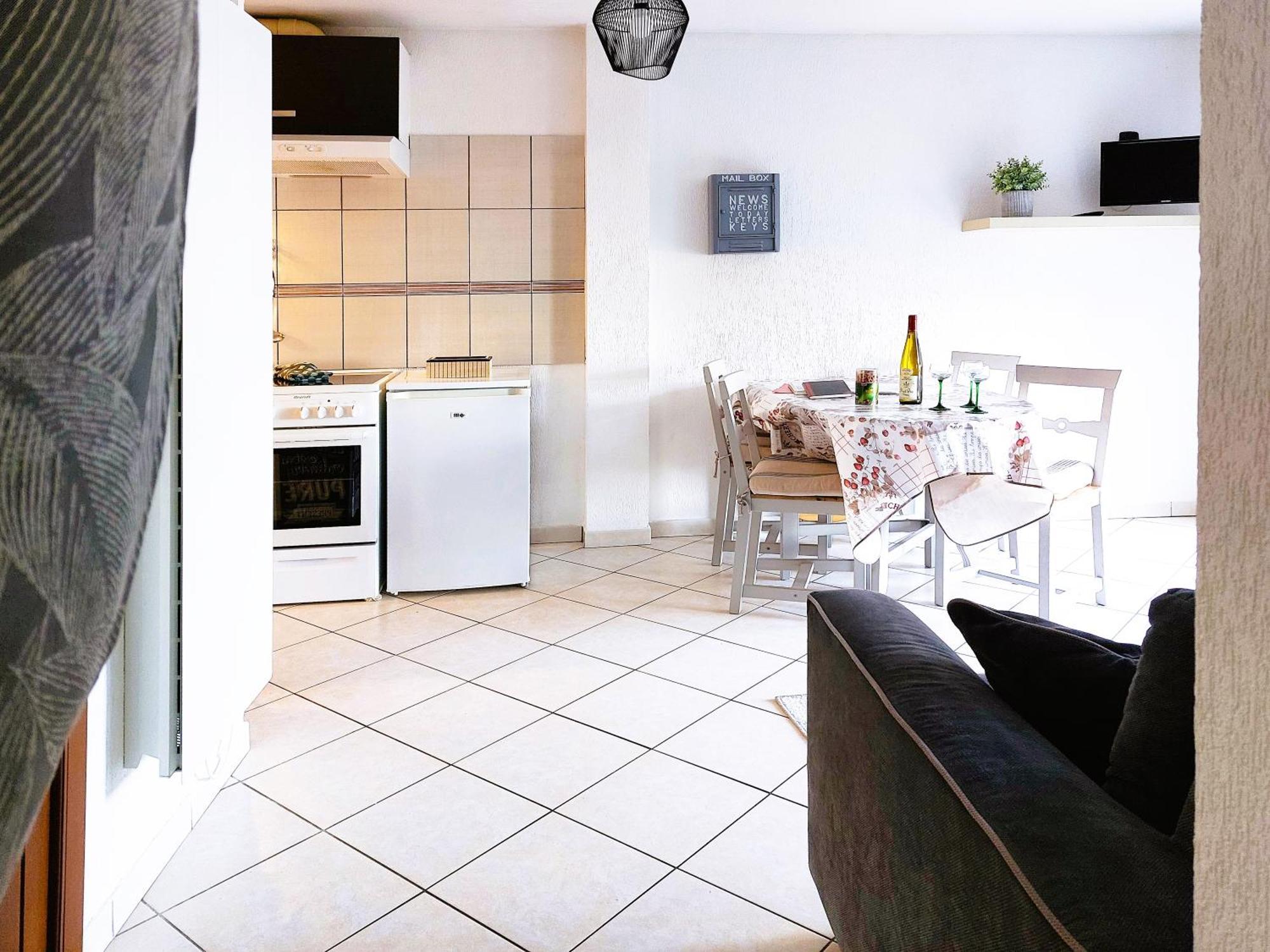 Le Cocon Appart Avec Parking Prive & Terrasse Sainte-Croix-en-Plaine Εξωτερικό φωτογραφία